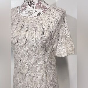 🛍️ KENSIE Cream knit short sleeve sweater‎ size L.